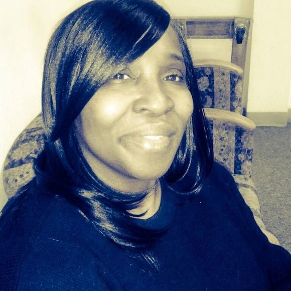 Meet your Posher, Ernnetta - Picture 1 of 1